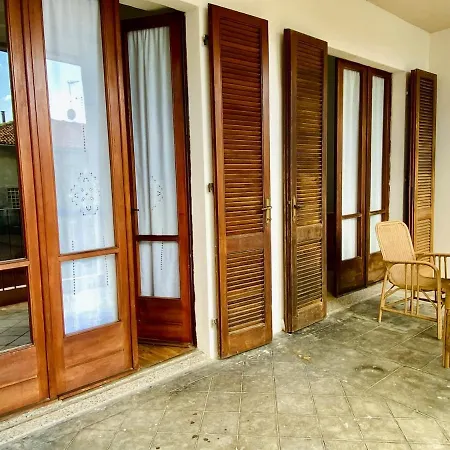La Casa Di Dino Apartment Ivrea